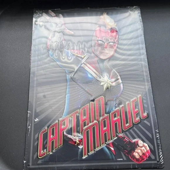 Captain Marvel Metal sign - Picture 5 of 5